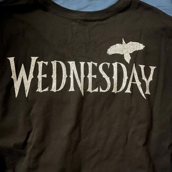 The Addams Family Netflix Wednesday T-Shirt Size NWOT - Picture 2 of 3